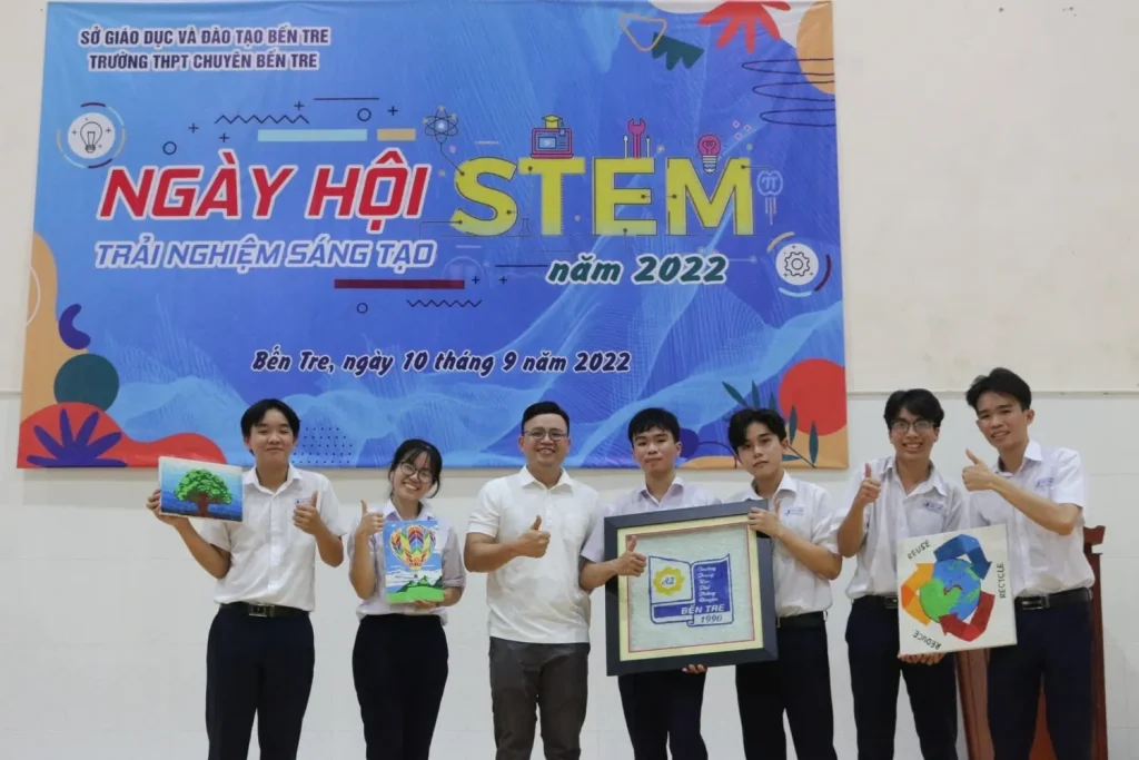 "Điểm danh" một số trường THPT có tiếng về chương trình STEM (Tham khảo)