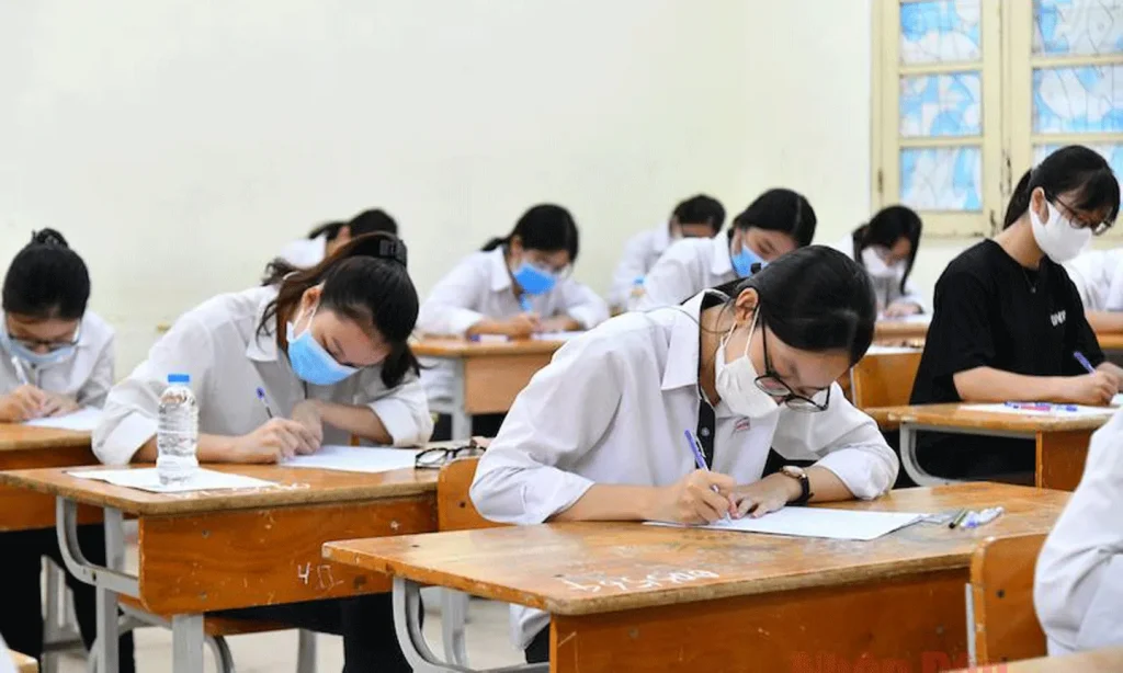 Kỳ thi tốt nghiệp THPT là gì và tại sao nó lại quan trọng đến vậy?