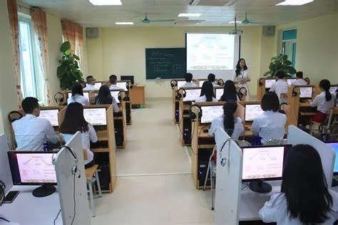 Tại Sao Hình Thức Học THPT Online Ngày Càng Phổ Biến?