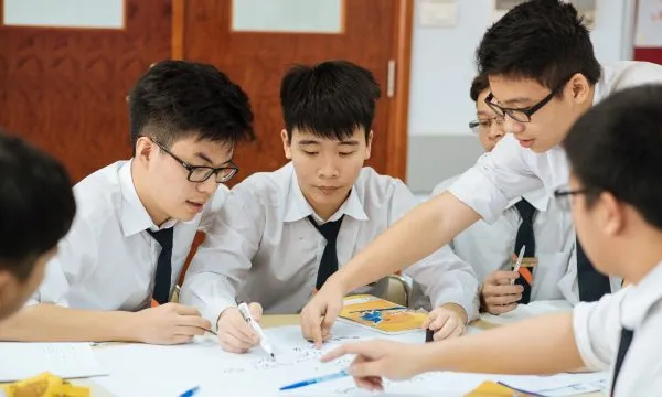 Tự đánh giá điểm mạnh và điểm yếu