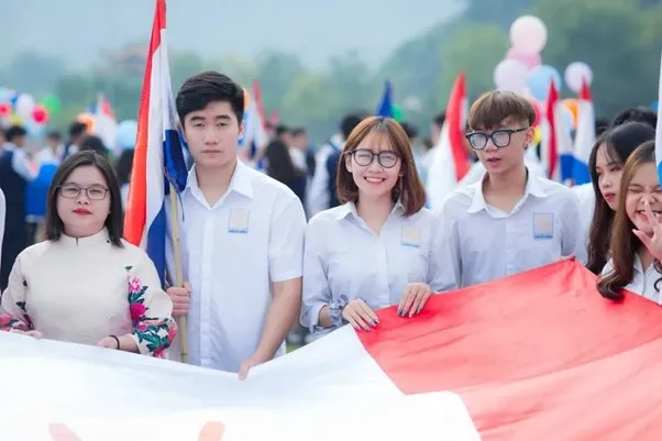 Vậy Nên Chọn Trường THPT Công Lập Hay Dân Lập? "Quyết Định" Nằm Ở Bạn