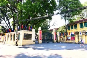 trường thpt chuyên nổi bật ở Việt Nam