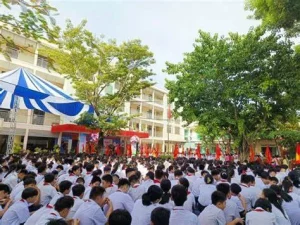 trường thpt dân lập chất lượng cao