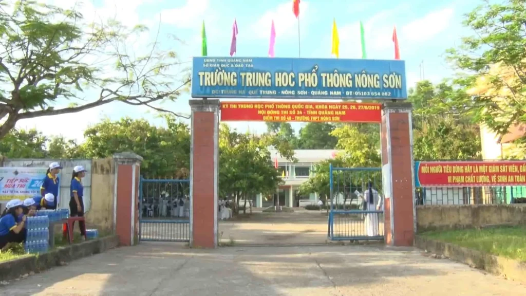 trường thpt ở vùng nông thôn